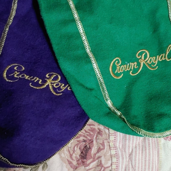 CROWN BAGS - Picture 1 of 5